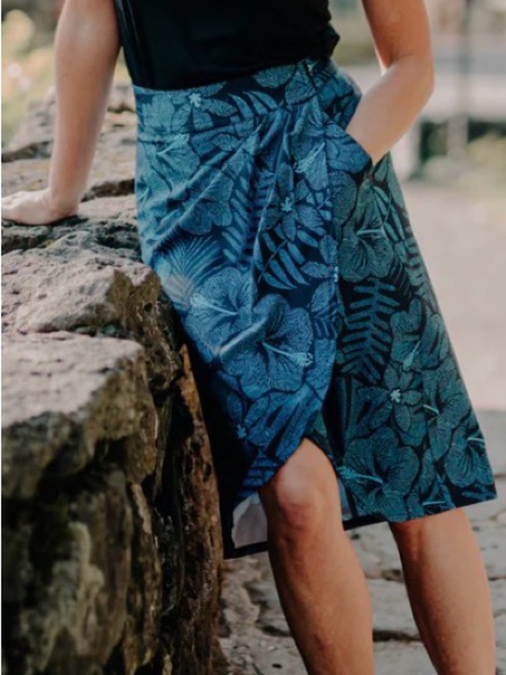RipSkirt Hawaii NWOT Sz M Length 3 Maui Moonlight Resort Travel
